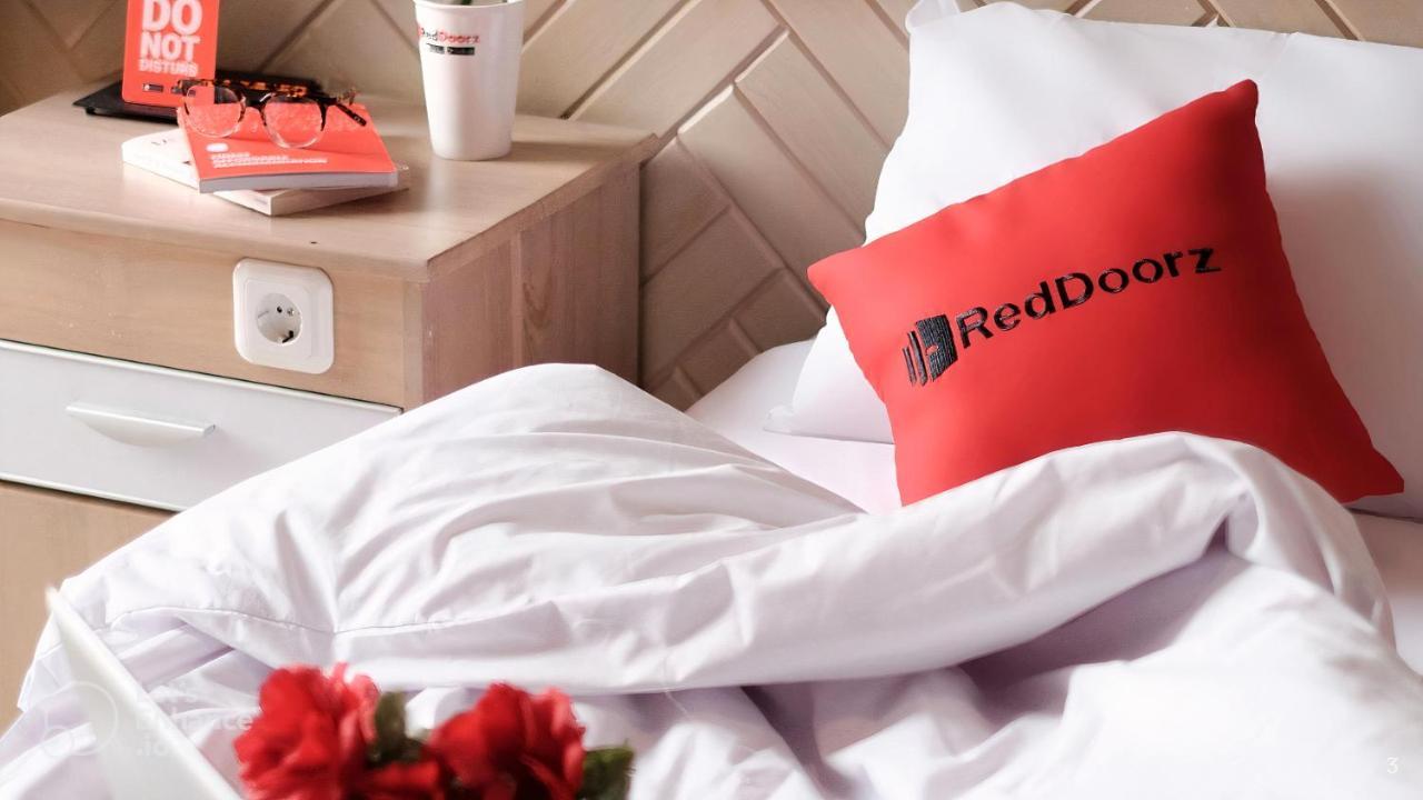 Reddoorz Near Tan Huong Market 2 Bandar Ho Chi Minh Luaran gambar